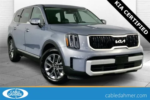 Silver 2024 Kia Telluride LX for sale in Lee's Summit, MO