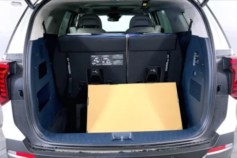 More photos of 2026 Kia Carnival SX Prestige at Cable Dahmer Kia of Lee's Summit, MO