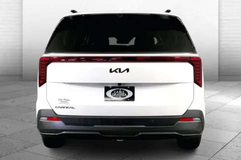 More photos of 2026 Kia Carnival SX Prestige at Cable Dahmer Kia of Lee's Summit, MO