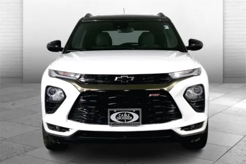 Photos of 2022 Chevrolet TrailBlazer RS for sale in Lee's Summit, MO at Cable Dahmer Kia of Lee's Summit