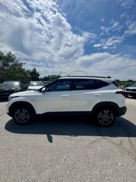 Photos of 2023 Kia Seltos S for sale in Lee's Summit, MO at Cable Dahmer Kia of Lee's Summit