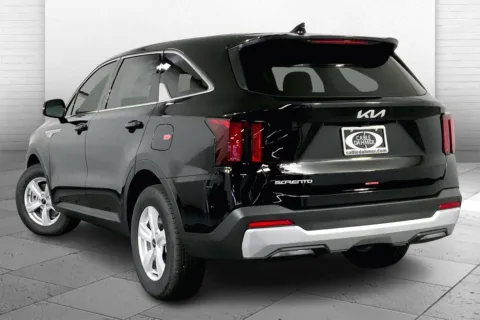 Another view of 2026 Kia Sorento LX for sale in Lee's Summit, MO at Cable Dahmer Kia of Lee's Summit