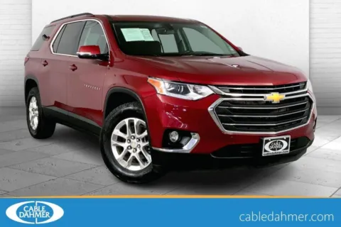 Red 2020 Chevrolet Traverse LT Cloth for sale in Lee's Summit, MO