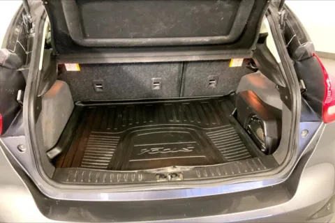 More photos of 2016 Ford Focus Titanium at Cable Dahmer Kia of Lee's Summit, MO