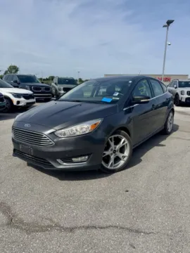 Gray 2016 Ford Focus Titanium for sale in Lee's Summit, MO