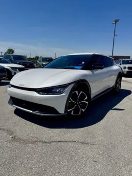 White 2022 Kia EV6 Wind for sale in Lee's Summit, MO
