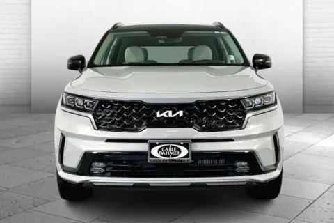 Photos of 2023 Kia Sorento SX for sale in Lee's Summit, MO at Cable Dahmer Kia of Lee's Summit