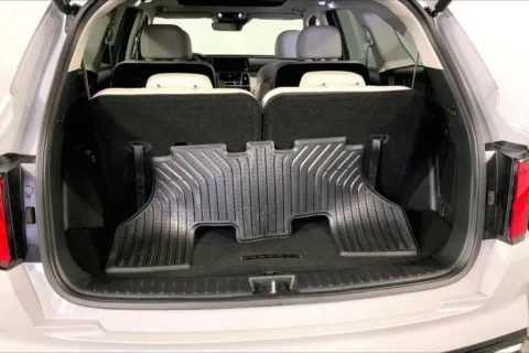 More photos of 2023 Kia Sorento SX at Cable Dahmer Kia of Lee's Summit, MO