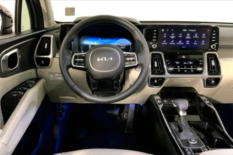More photos of 2023 Kia Sorento SX at Cable Dahmer Kia of Lee's Summit, MO