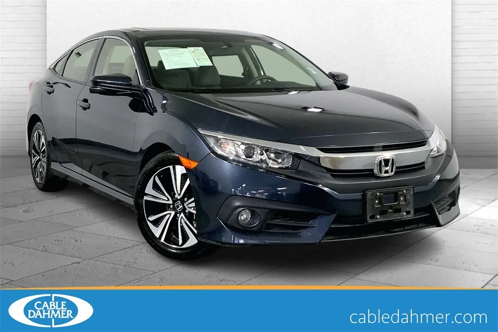 Beige 2018 Honda Civic EX-T for sale in Lee's Summit, MO