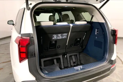 More photos of 2025 Kia Carnival SX at Cable Dahmer Kia of Lee's Summit, MO