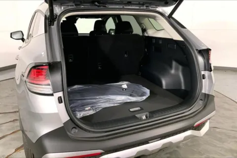 More photos of 2025 Kia Sportage EX at Cable Dahmer Kia of Lee's Summit, MO