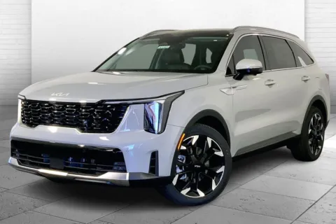 Photos of 2025 Kia Sorento SX for sale in Lee's Summit, MO at Cable Dahmer Kia of Lee's Summit