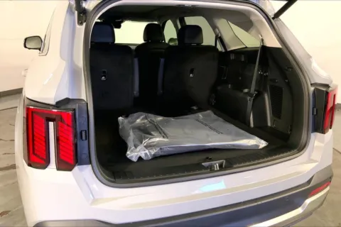 More photos of 2025 Kia Sorento SX at Cable Dahmer Kia of Lee's Summit, MO