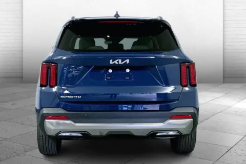 More photos of 2025 Kia Sorento S at Cable Dahmer Kia of Lee's Summit, MO