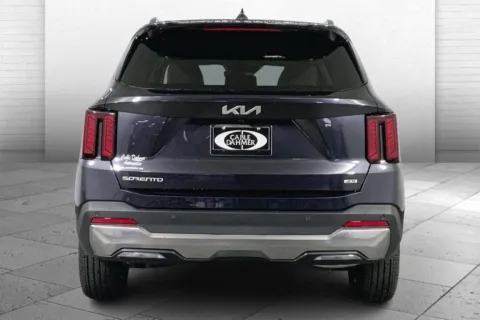 More photos of 2025 Kia Sorento S at Cable Dahmer Kia of Lee's Summit, MO
