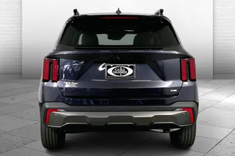 More photos of 2025 Kia Sorento X-Line EX at Cable Dahmer Kia of Lee's Summit, MO