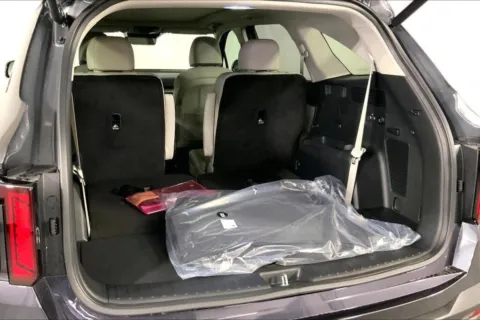 More photos of 2025 Kia Sorento X-Line EX at Cable Dahmer Kia of Lee's Summit, MO
