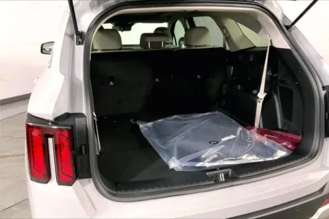 More photos of 2025 Kia Sorento S at Cable Dahmer Kia of Lee's Summit, MO
