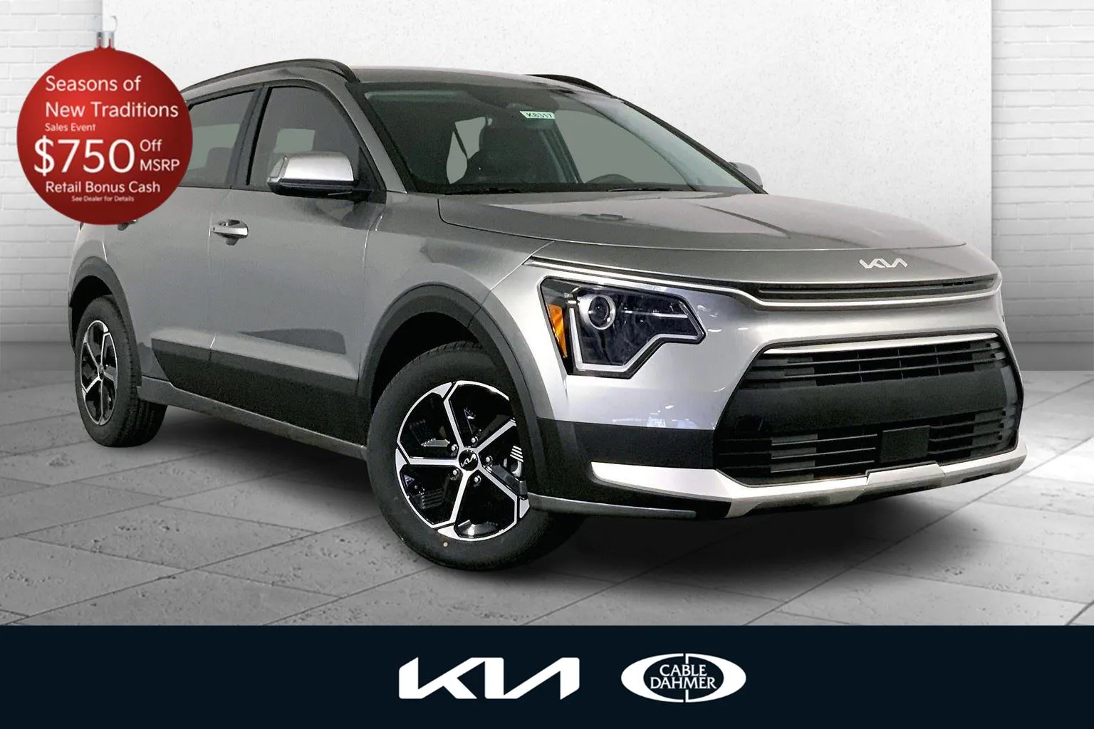 Gray 2025 Kia Niro EX for sale in Lee's Summit, MO