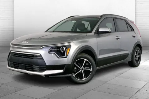 Photos of 2025 Kia Niro EX for sale in Lee's Summit, MO at Cable Dahmer Kia of Lee's Summit