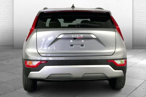 More photos of 2025 Kia Niro EX at Cable Dahmer Kia of Lee's Summit, MO