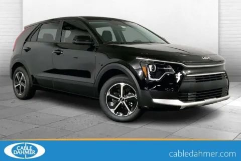 Black 2025 Kia Niro LX for sale in Lee's Summit, MO