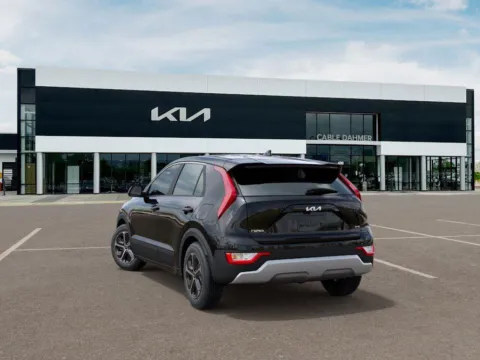 More photos of 2025 Kia Niro LX at Cable Dahmer Kia of Lee's Summit, MO