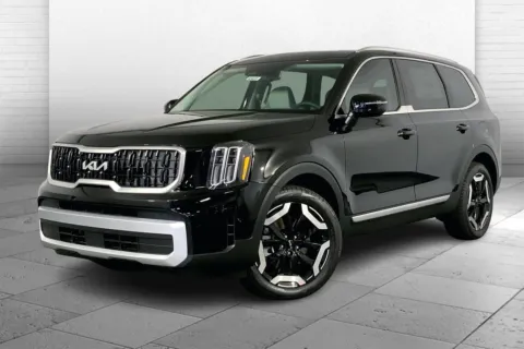 Photos of 2025 Kia Telluride EX for sale in Lee's Summit, MO at Cable Dahmer Kia of Lee's Summit