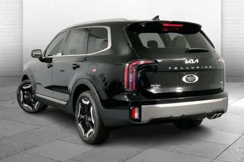 Another view of 2025 Kia Telluride EX for sale in Lee's Summit, MO at Cable Dahmer Kia of Lee's Summit