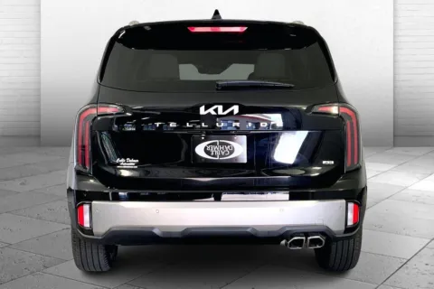 More photos of 2025 Kia Telluride EX at Cable Dahmer Kia of Lee's Summit, MO