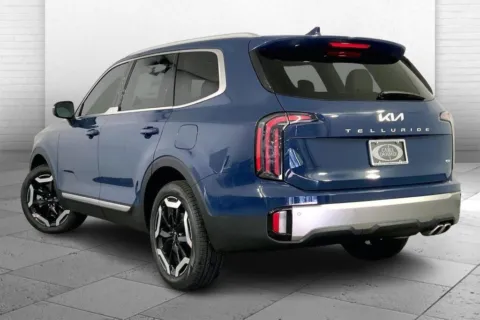 Another view of 2025 Kia Telluride EX for sale in Lee's Summit, MO at Cable Dahmer Kia of Lee's Summit