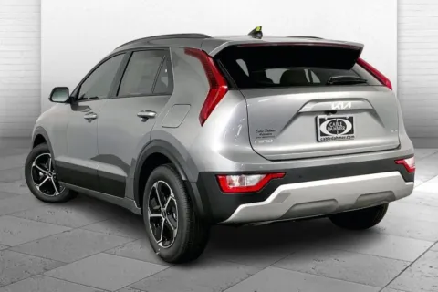 Another view of 2025 Kia Niro EX for sale in Lee's Summit, MO at Cable Dahmer Kia of Lee's Summit
