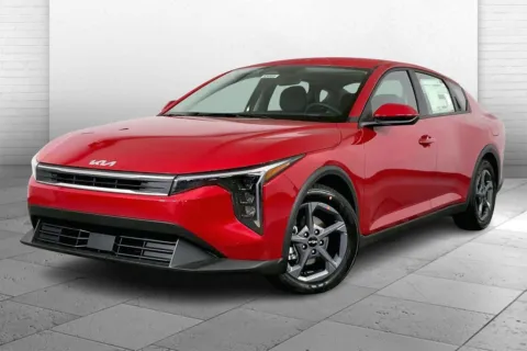 Photos of 2025 Kia K4 LXS for sale in Lee's Summit, MO at Cable Dahmer Kia of Lee's Summit