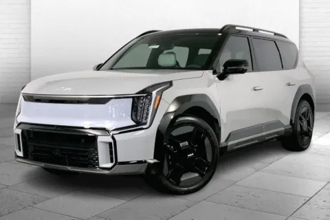 Photos of 2026 KIA EV9 GT-Line for sale in Lee's Summit, MO at Cable Dahmer Kia of Lee's Summit