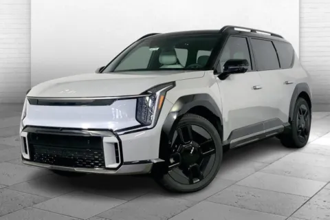 Photos of 2026 KIA EV9 GT-Line for sale in Lee's Summit, MO at Cable Dahmer Kia of Lee's Summit