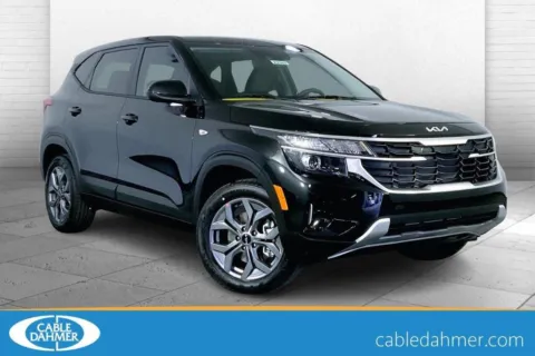 Black 2025 Kia Seltos LX for sale in Lee's Summit, MO