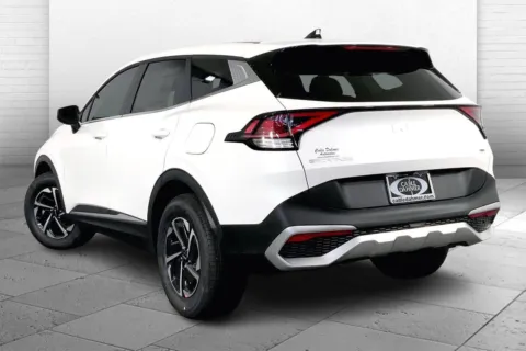 Another view of 2025 Kia Sportage Hybrid LX for sale in Lee's Summit, MO at Cable Dahmer Kia of Lee's Summit