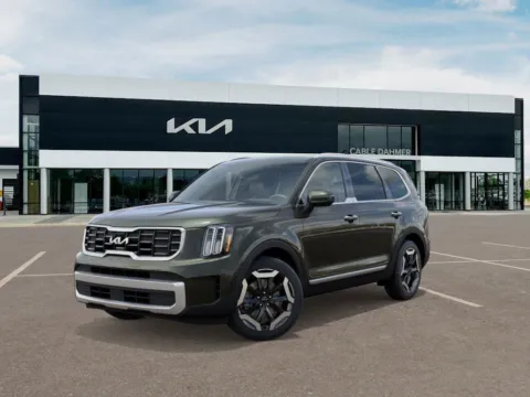 Green 2025 Kia Telluride S for sale in Lee's Summit, MO