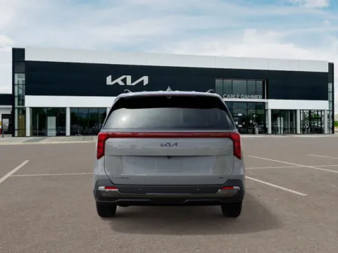 More photos of 2026 Kia Carnival Hybrid SX at Cable Dahmer Kia of Lee's Summit, MO