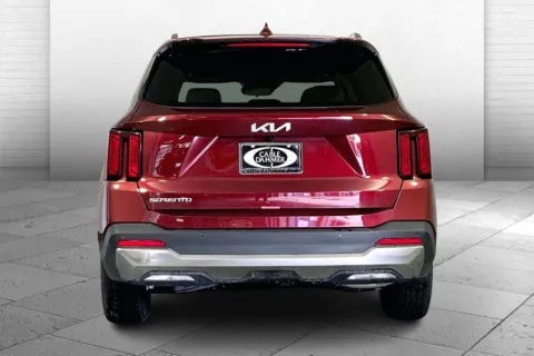 More photos of 2025 Kia Sorento S at Cable Dahmer Kia of Lee's Summit, MO