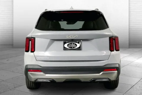 More photos of 2025 Kia Sorento EX at Cable Dahmer Kia of Lee's Summit, MO