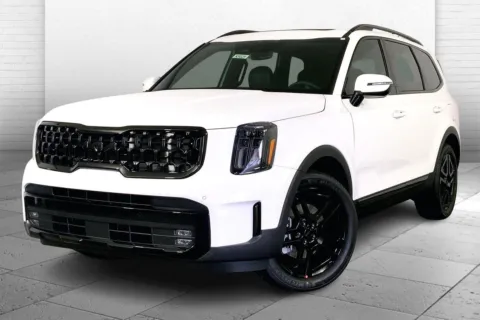 Photos of 2025 Kia Telluride SX-Prestige X-Line for sale in Lee's Summit, MO at Cable Dahmer Kia of Lee's Summit