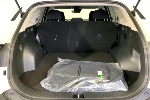 More photos of 2026 Kia Sportage Hybrid S at Cable Dahmer Kia of Lee's Summit, MO