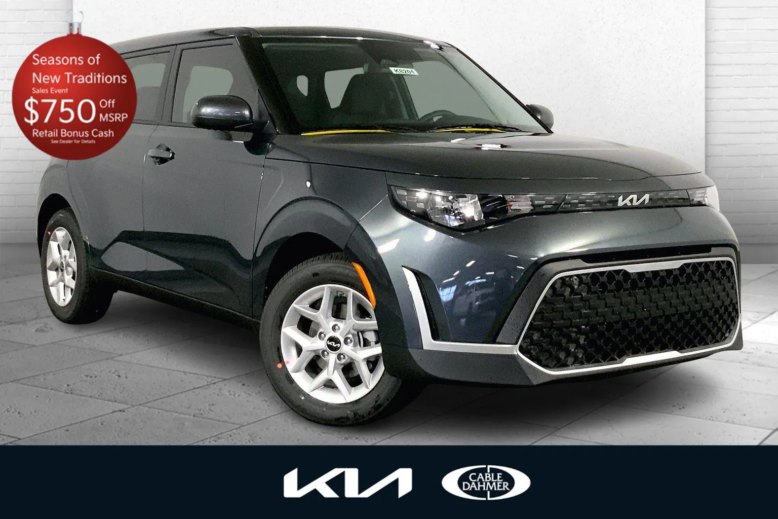 2025 Kia Soul LX's photo