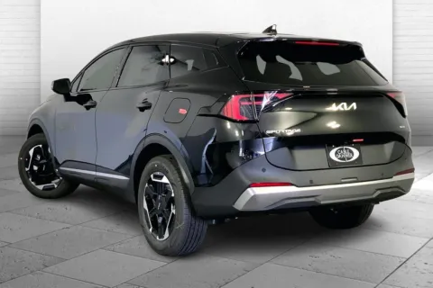 Another view of 2026 Kia Sportage Hybrid S for sale in Lee's Summit, MO at Cable Dahmer Kia of Lee's Summit