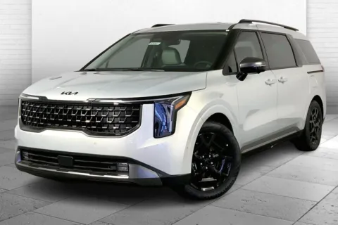 Photos of 2026 Kia Carnival SX Prestige for sale in Lee's Summit, MO at Cable Dahmer Kia of Lee's Summit