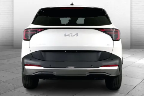 More photos of 2026 Kia Sportage Hybrid S at Cable Dahmer Kia of Lee's Summit, MO