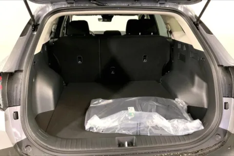 More photos of 2026 Kia Sportage Hybrid LX at Cable Dahmer Kia of Lee's Summit, MO