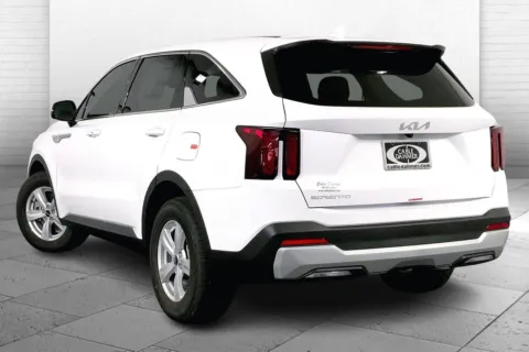 Another view of 2026 Kia Sorento LX for sale in Lee's Summit, MO at Cable Dahmer Kia of Lee's Summit